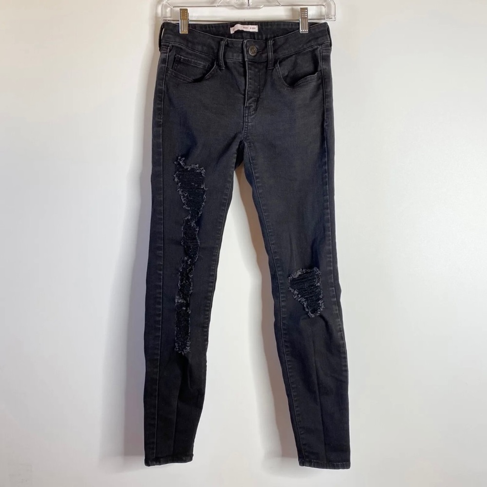 SO Juniors Skinny Jeans Sz 3 Factory Distressed Faded Black Stretch Grunge Rock